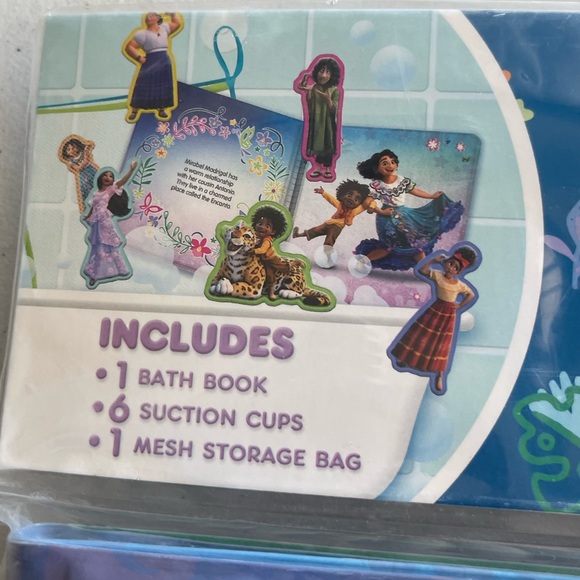 New Disney Encanto Bath Time Books. - Picture 3 of 7